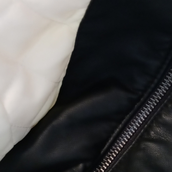 American Eagle Outfitters faux fur jacket Large - Picture 6 of 16